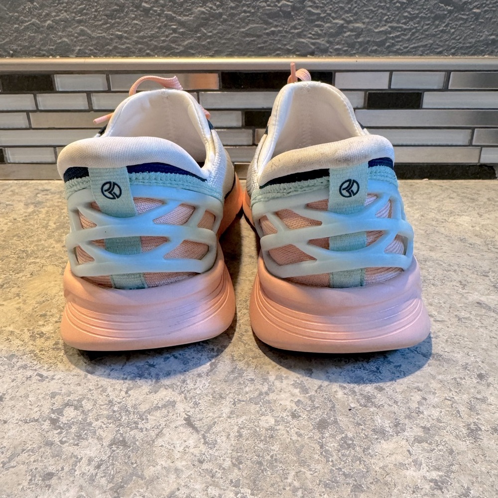 Kizik Women's Athens Bahama Tennis Shoe/Sneakers - Picture 8 of 9
